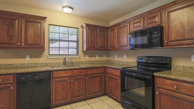 2258 Rue Palafox-119