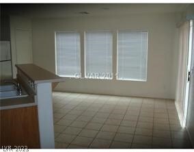 4764 Idols Eye Ct, Las Vegas, NV 89139 - photo 4
