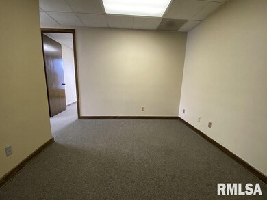 1225 E River Dr unit 310, Davenport, IA 52803 - photo 7