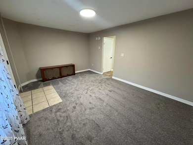 Living Room - 818 Henry St, Archbald PA