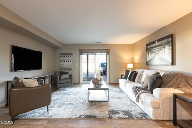 2904 Edgewater Pl SE #3 MLS-9