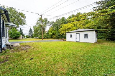 8883 Beech Daly Rd, Taylor, MI 48180 - photo 6