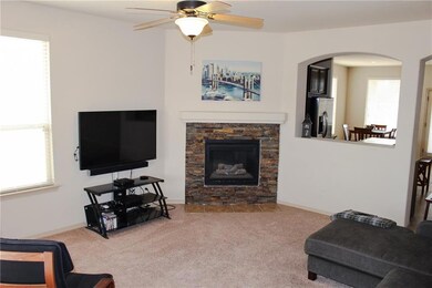 14404 Desert Ocotillo Dr, Horizon City, TX 79928 - photo 3