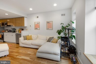 2322 Wilder St, Philadelphia, PA 19146 - photo 3