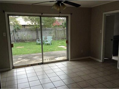 Den/Family/Great Room. Great size for entertaining