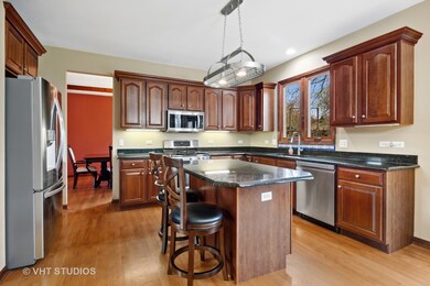 194 Johnson Woods Dr, Batavia, IL 60510 - photo 7