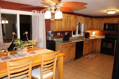 128 E Charlton Rd, Spencer, MA 01562 - photo 6