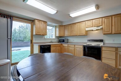 1801 Brink Dr, Anchorage, AK 99504 - photo 7