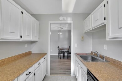 2 Birch Ct unit 2, Cromwell, CT 06416 - photo 7