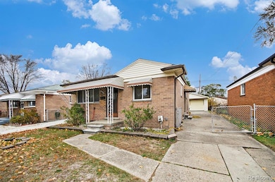 23920 Winifred Ave, Warren, MI 48091 - photo 2