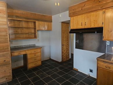 7649 Booth Rd, Klamath Falls, OR 97603 - photo 5