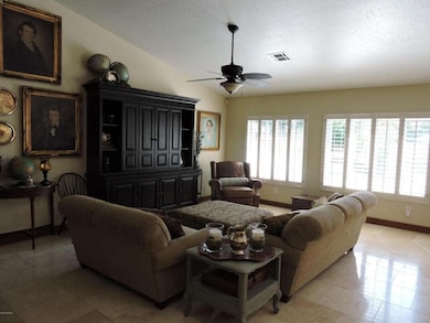 1025 W Starward Ct, Gilbert, AZ 85233 - photo 4