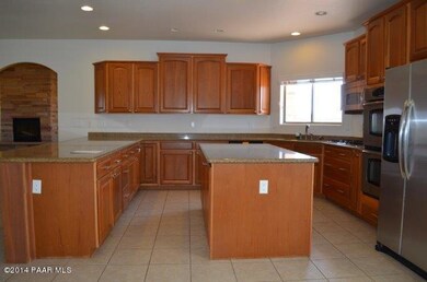 22020 N Dupont Dr, Paulden, AZ 86334 - photo 4