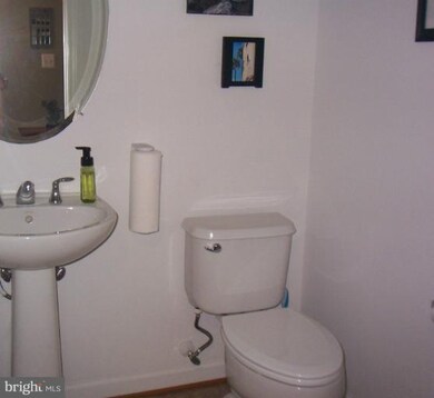 44052 Delphinium Dr, California, MD 20619 - photo 7