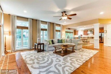 43415 Mountcastle Dr, Chantilly, VA 20152 - photo 2