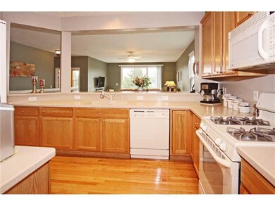 12815 Barons Ct, Fishers, IN 46037 - photo 7