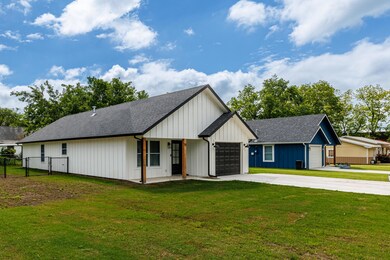 15 S Ora St, Pryor, OK 74361 - photo 5