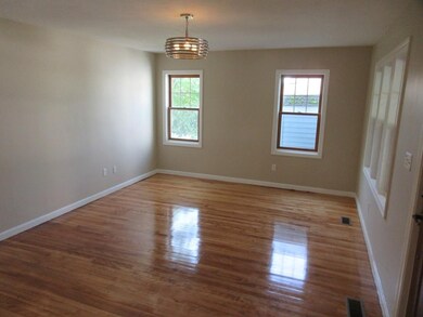 30 Wakefield St, Worcester, MA 01605 - photo 7