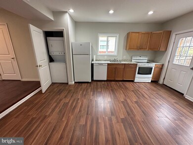 6221 Kenilworth Ave, Riverdale, MD 20737 - photo 7