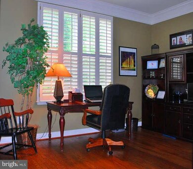 12807 Netherleigh Place, Herndon, VA 20171 - photo 6