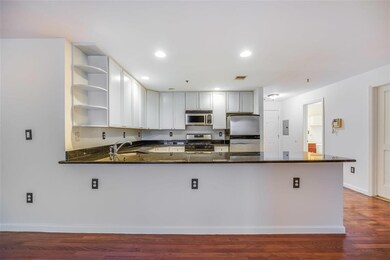515 Gregory Ave unit 5, Weehawken, NJ 07086 - photo 4