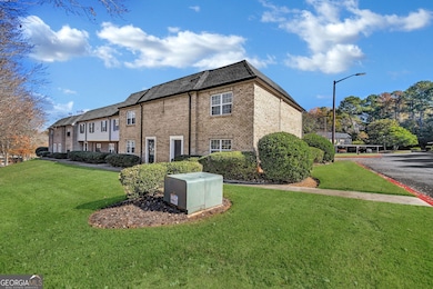 350 Winding River Dr unit F, Atlanta, GA 30350 - photo 2