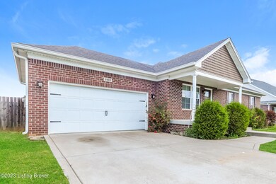 018-photo-front-view-12792808