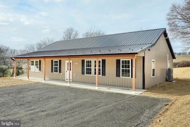 10620 Enfield Rd, Felton, PA 17322 - photo 3