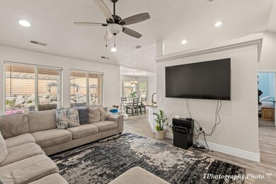 2 - Living Room