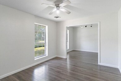 7019 Oak Bough Dr, Houston, TX 77088 - photo 4