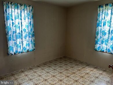 924 W 6th St, Lewistown, PA 17044 - photo 5