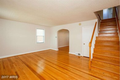 1048 Downton Rd, Halethorpe, MD 21227 - photo 3