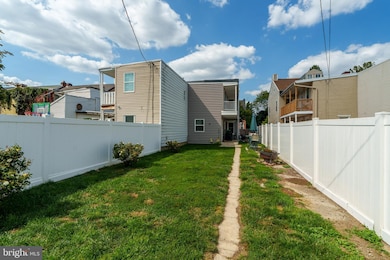 320 W Princess St, York, PA 17401 - photo 5