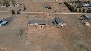 1055 W Lingor Ln, Paulden, AZ 86334 - photo 6