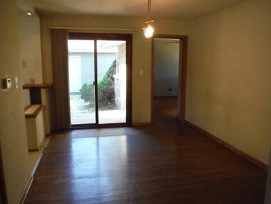 2100 Walnut St, Waukegan, IL 60087 - photo 3