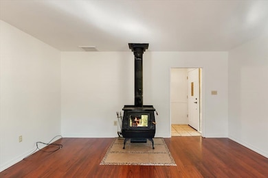 5831 Memory Ln, Yreka, CA 96097 - photo 7