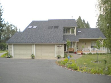 325 Pair A Dice Ranch Rd, Jacksonville, OR 97530 - photo 3