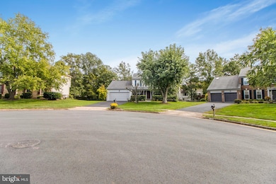 2905 Robin Glen Ct, Herndon, VA 20171 - photo 4