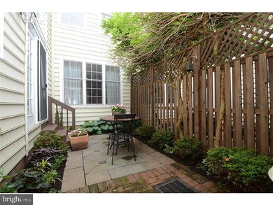 15 Fenwyck Cir, Phoenixville, PA 19460 - photo 3