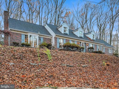 946 Hunters Rd, Mohnton, PA 19540 - photo 2