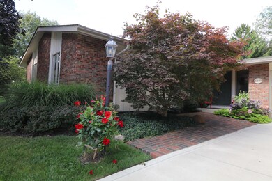 Attractive, mature landscaping