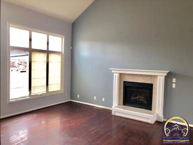 4232 SW Stone Ave, Topeka, KS 66610 - photo 2