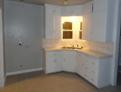 1806 E Clinton Ave, Fresno, CA 93703 - photo 6