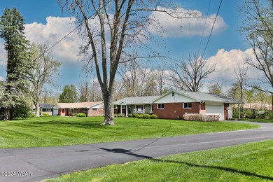 2551 Elmview Dr, Lima, OH 45806 - photo 2