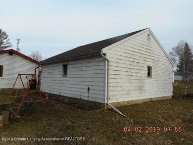6039 Schafer Rd, Lansing, MI 48911 - photo 4