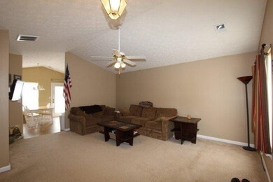 1029 Alexandria Dr, Lawrenceburg, KY 40342 - photo 2