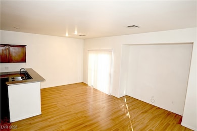 6206 Standing Elm St, North Las Vegas, NV 89081 - photo 5