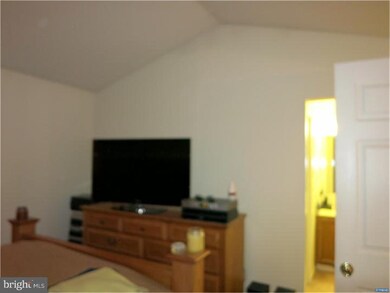 85 Versailles Ct, Newark, DE 19702 - photo 6