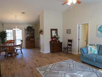 64 Shadow Oak Cir, Crawfordville, FL 32327 - photo 2