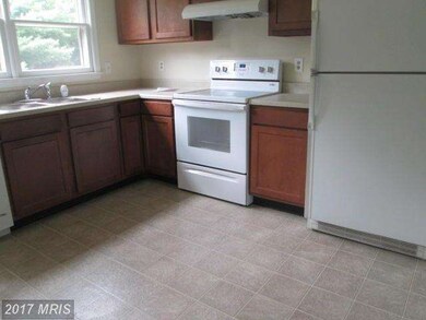 11040 Hickory School Rd, Williamsport, MD 21795 - photo 5